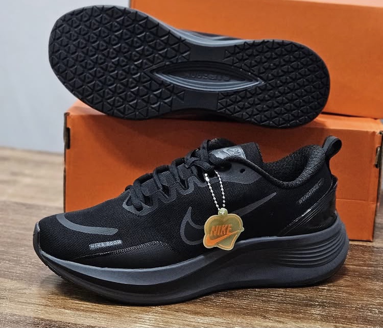 کتونی نایک زوم رانینگ ویتنامی مستر کوالیتی  سایز ۳۸ تا ۴۵ Nike zoom ruining