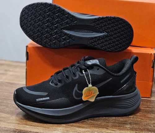 کتونی نایک زوم رانینگ ویتنامی مستر کوالیتی سایز ۳۸ تا ۴۵ Nike zoom ruining