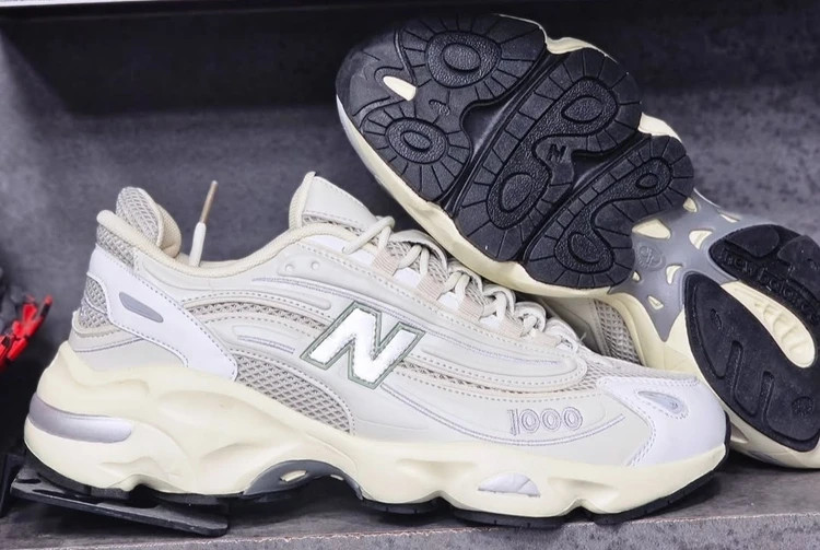 کتونی نیوبالانس 1000 مستر کوالیتی ویتنام سایز ۴۰ تا ۴۵ Newbalance 1000