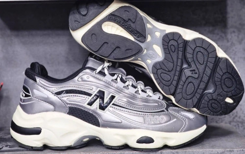 کتونی نیوبالانس 1000 مستر کوالیتی ویتنام سایز ۴۰ تا ۴۵ Newbalance 1000