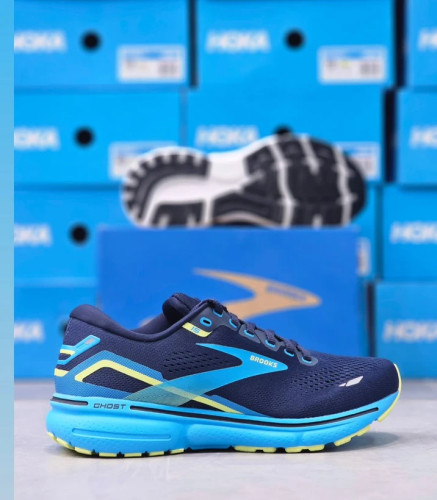 کتونی بروکس گاست 15 ویتنام مستر کوالیتی سایز ۴۰ تا ۴۵ Brooks Ghost 15