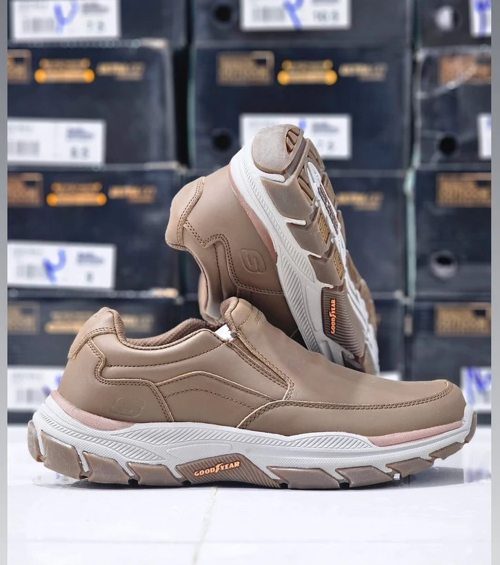 کتونی اسکیچرز مستر کوالیتی ویتنام سایز ۴۰ تا ۴۵ Skechers