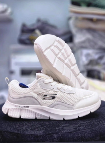 کتونی اسکیچرز مستر کوالیتی ویتنام سایز ۳۸ تا ۴۰ Skechers