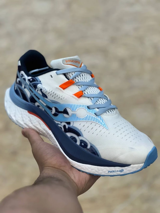 کتونی ساکونی اندورفین اسپید ۴ رانینگ مستر کوالیتی ویتنام سایز ۴۰ تا ۴۵ Saucony Endorphin Speed 4