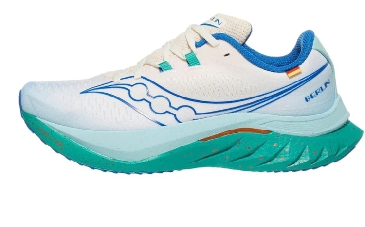کتونی ساکونی اندورفین اسپید ۴ رانینگ مستر کوالیتی ویتنام سایز ۴۰ تا ۴۵ Saucony Endorphin Speed 4
