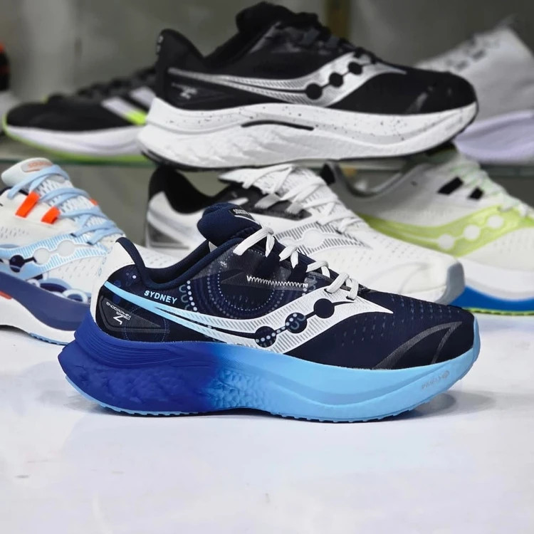 کتونی ساکونی اندورفین اسپید ۴ رانینگ مستر کوالیتی ویتنام سایز ۴۰ تا ۴۵ Saucony Endorphin Speed 4