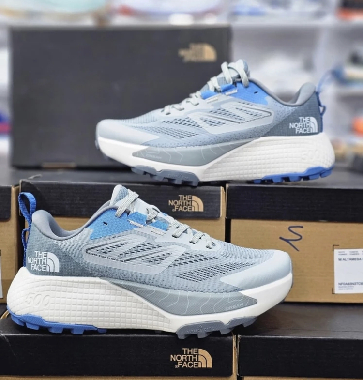 کتونی نورث فیس اورجینال ویتنام مستر کوالیتی سایز ۴۰ تا ۴۵ North Face Altamesa 500