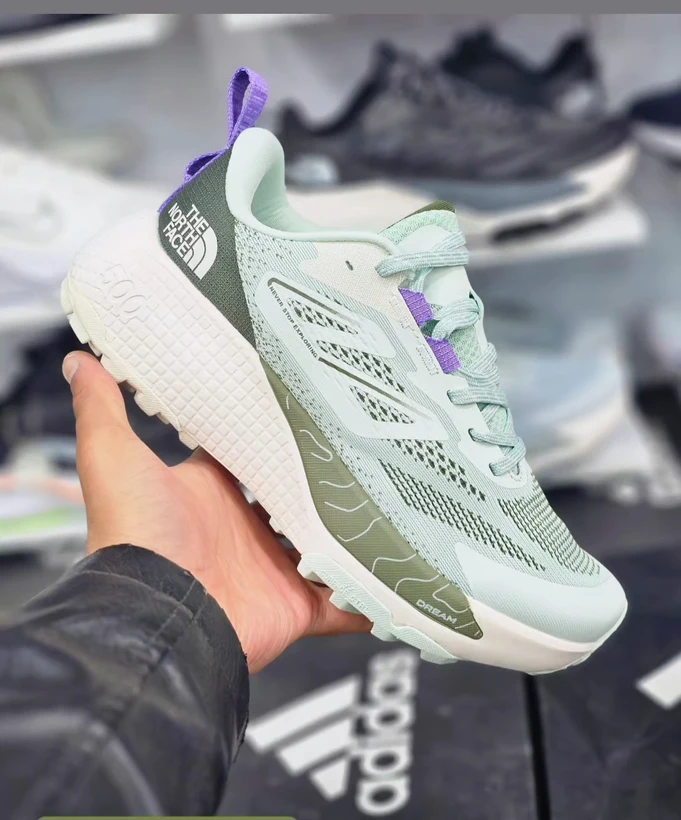 کتونی نورث فیس اورجینال ویتنام مستر کوالیتی سایز ۴۰ تا ۴۵ North Face Altamesa 500