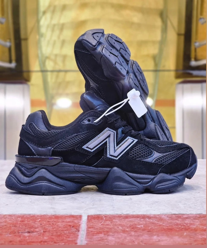 کتونی نیوبالانس ۹۰۶۰ مستر کوالیتی ویتنامی سایز ۴۰ تا ۴۵ Newbalance 9060