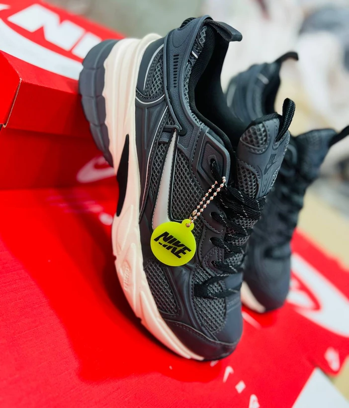 کتونی نایک V2K ویتنام مستر کوالیتی سایز ۴۰ تا ۴۵ Nike V2K Run