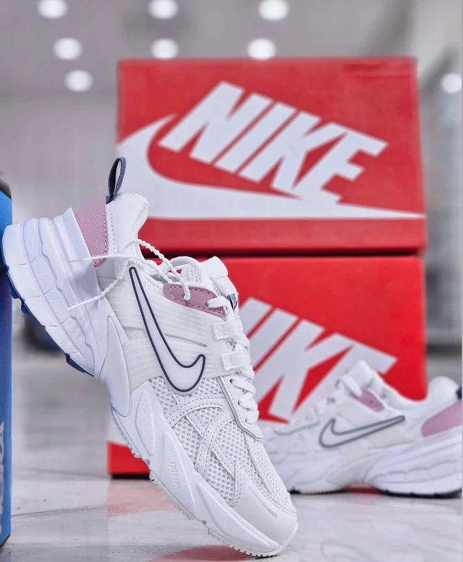 کتونی نایک کشلون V2K ویتنام مستر کوالیتی سایز ۳۷ تا ۴۰ Nike V2K Run