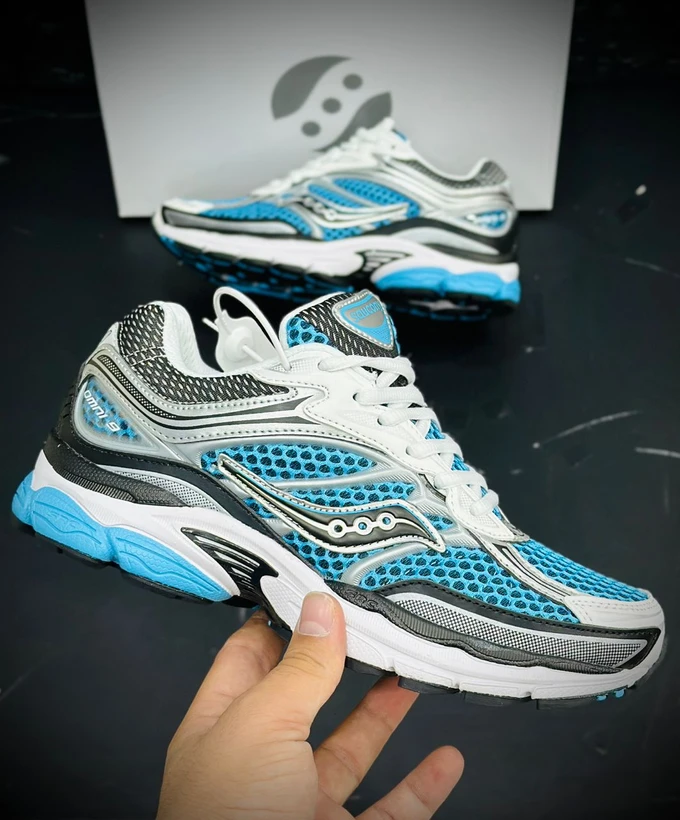کتونی ساکونی تور درشت مستر کوالیتی ویتنامی سایز ۴۰ تا ۴۵ saucony omni