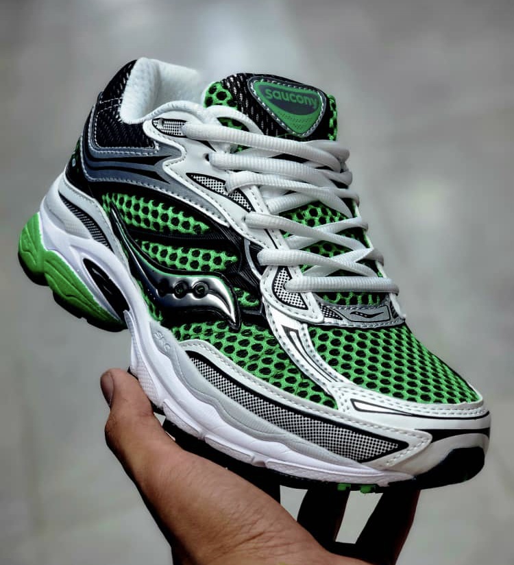 کتونی ساکونی تور درشت مستر کوالیتی ویتنامی سایز ۴۰ تا ۴۵ saucony omni