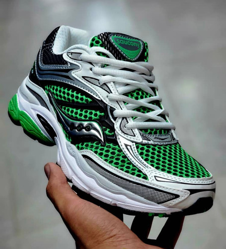 کتونی ساکونی تور درشت مستر کوالیتی ویتنامی سایز ۴۰ تا ۴۵ saucony omni