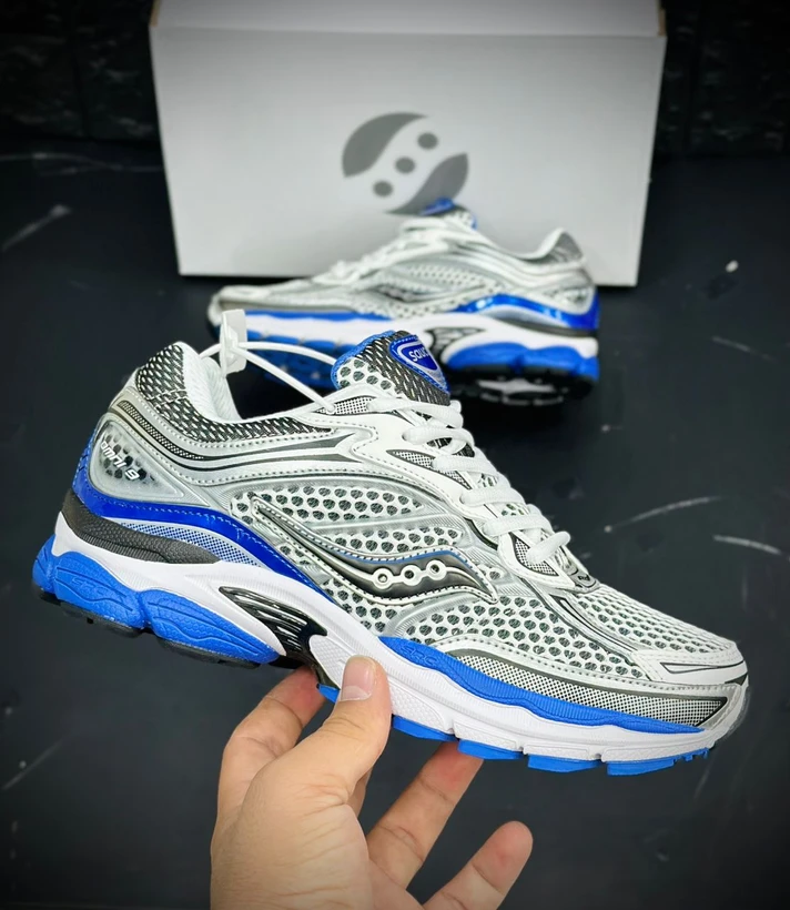 کتونی ساکونی تور درشت مستر کوالیتی ویتنامی سایز ۴۰ تا ۴۵ saucony omni