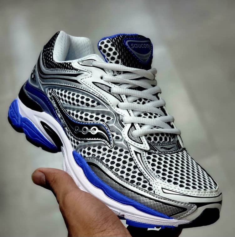 کتونی ساکونی تور درشت مستر کوالیتی ویتنامی سایز ۴۰ تا ۴۵ saucony omni