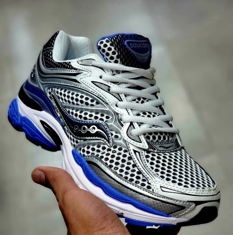 کتونی ساکونی تور درشت مستر کوالیتی ویتنامی سایز ۴۰ تا ۴۵ saucony omni