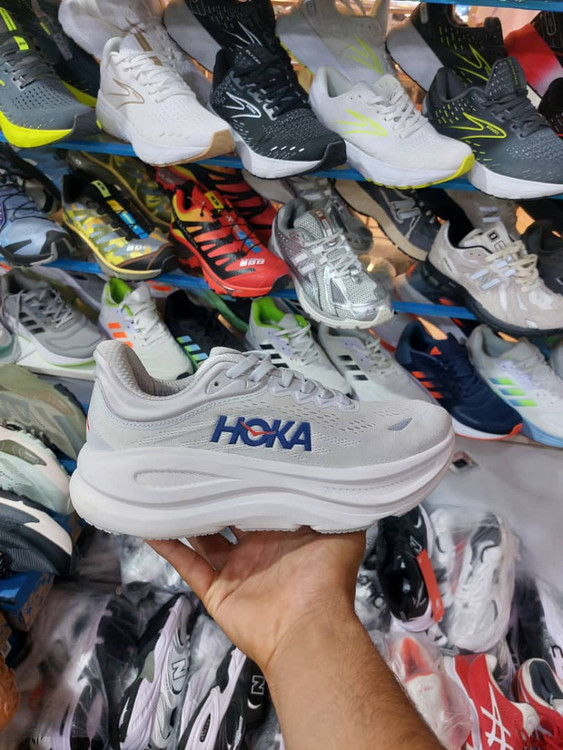کتونی هوکا باندی ۹ مستر کوالیتی ویتنام سایز ۴۰ تا ۴۵ Hoka bondi 9