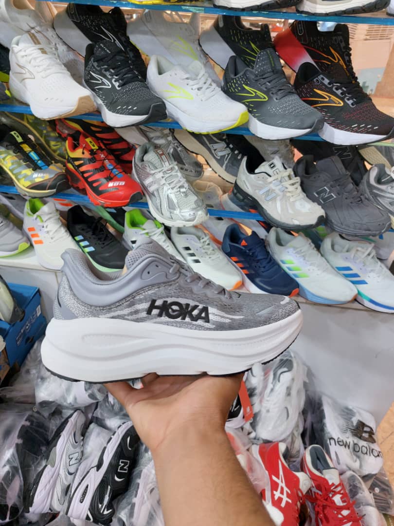 کتونی هوکا باندی ۹ مستر کوالیتی ویتنام سایز ۴۰ تا ۴۵ Hoka bondi 9