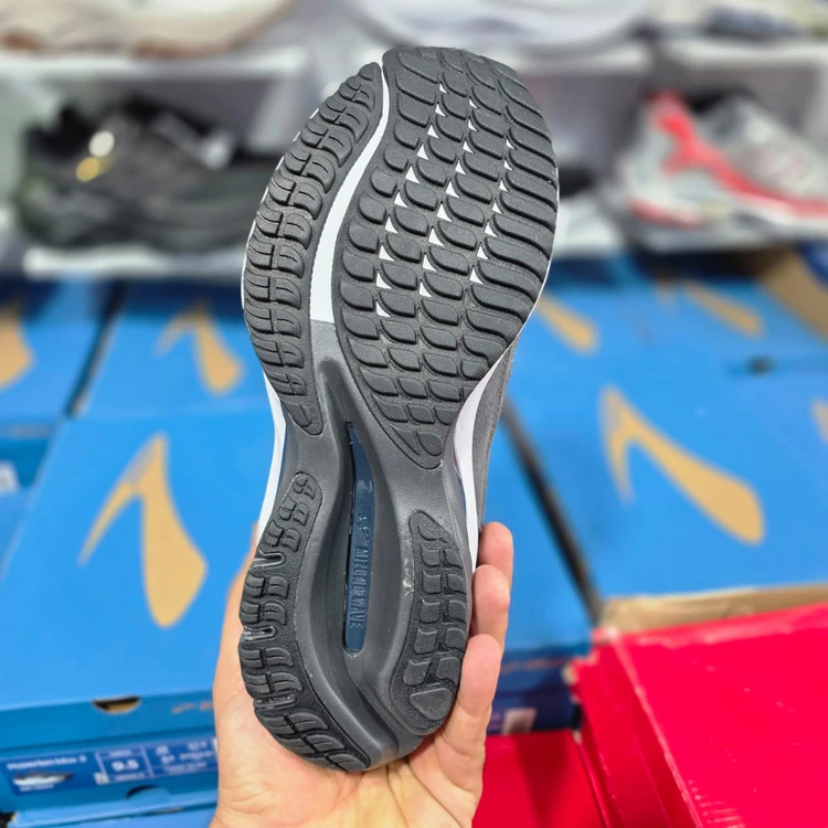 کتونی میزانو ویتنام مستر کوالیتی سایز ۴۰ تا ۴۵ Mizuno x Graphpaper Wave Rider Beta