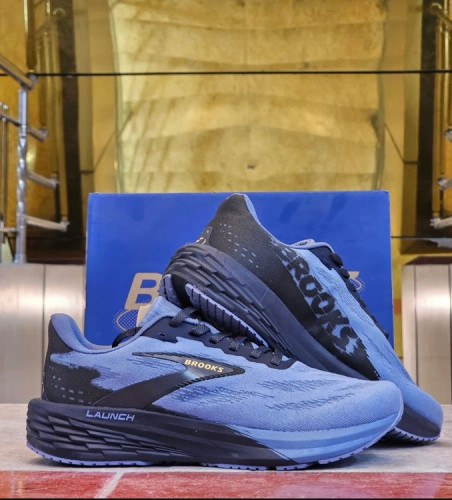 کتونی رانینگ بروکس لانچ ۱۱ طوسی سرمه ای سایز ۴۰ تا ۴۵ Brooks Launch 11