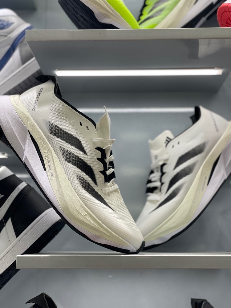 بوستون۱۲  سایز ۴۱ تا ۴۴ سفید مشکی  Adidas adizero Boston ۱۲