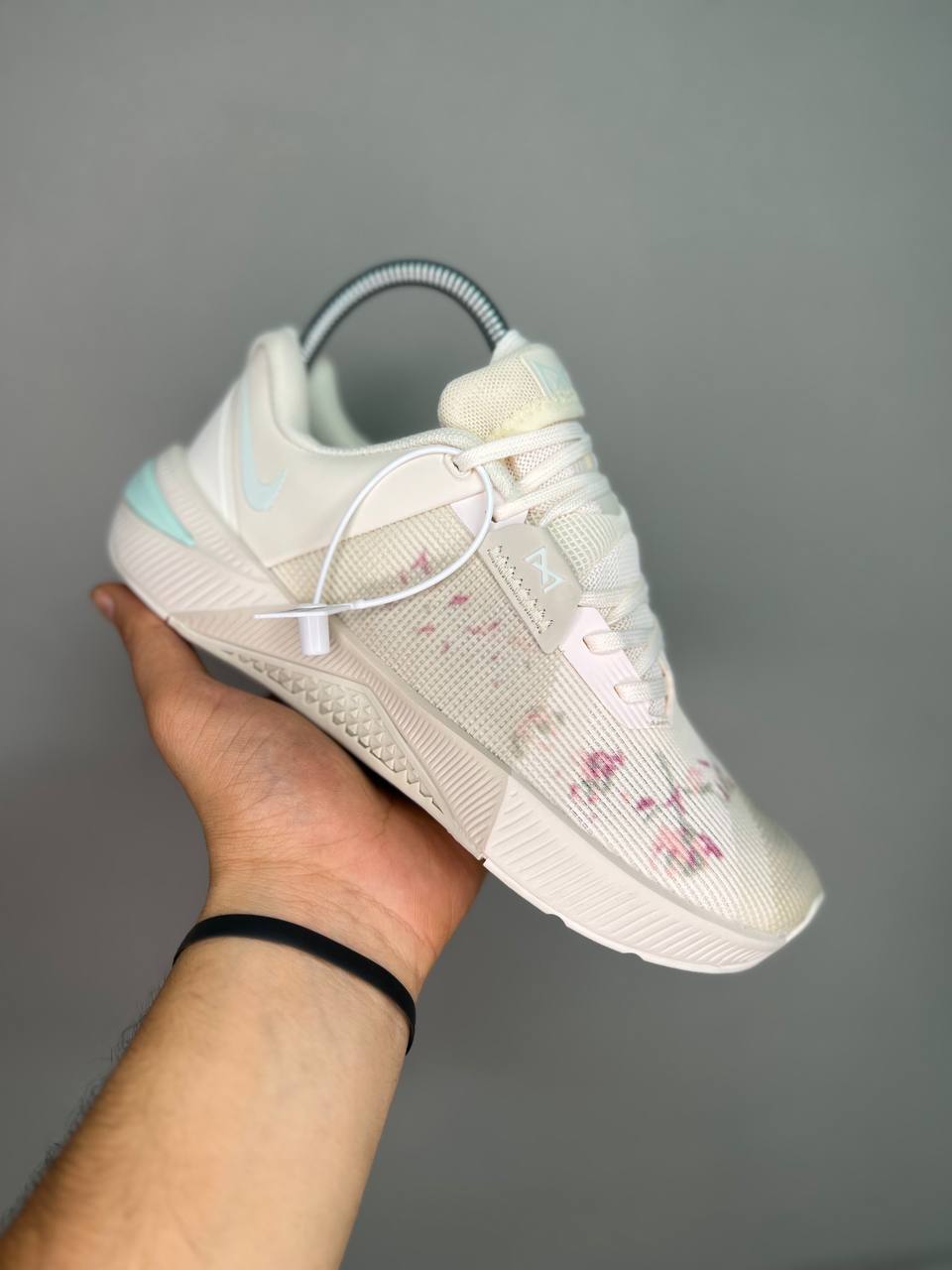 کتونی کراسفیت نایک متکان ۱۰ سایز ۳۷ تا ۴۰ گلبهی گل دار Nike Metcon 10